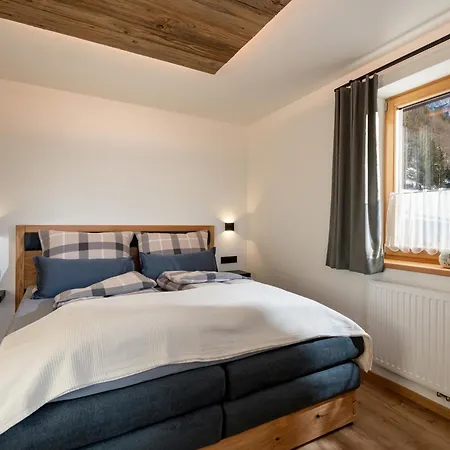 Hinterschiesslinghof Apartment *